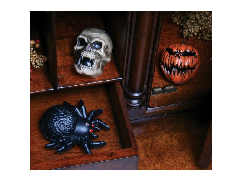 Fun World Hidden Screamers Halloween Decor