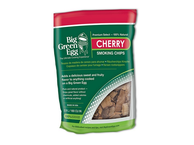 Big Green Egg All Natural Cherry Wood Smoking Chips 180 cu in