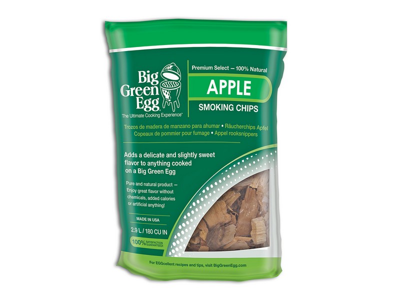 Big Green Egg All Natural Apple Wood Smoking Chips 180 cu in