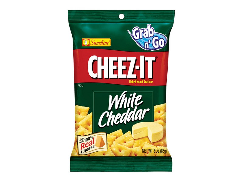 Cheez-It White Cheddar Crackers 3 oz Pegged