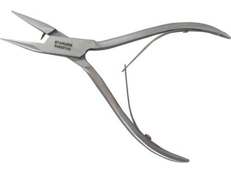 Colorado Angler 4" Nose Pliers with Retractor