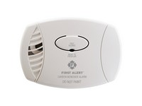 First Alert Plug-in Electrochemical Carbon Monoxide Detector