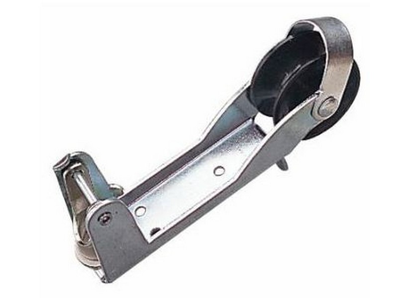 Sea Dog Anchor Lift & Lock Bow Roller 6-13/16"