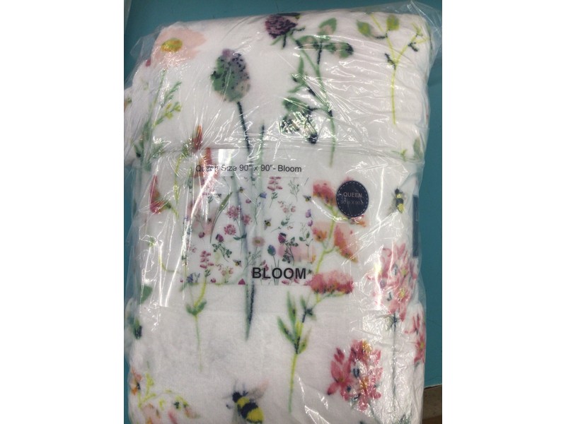 Bloom Oversided Printed Queen Blanket 90"x90"