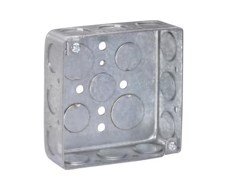 Southwire New and Old Work Square Galvanized Steel Weatherproof Box Silver