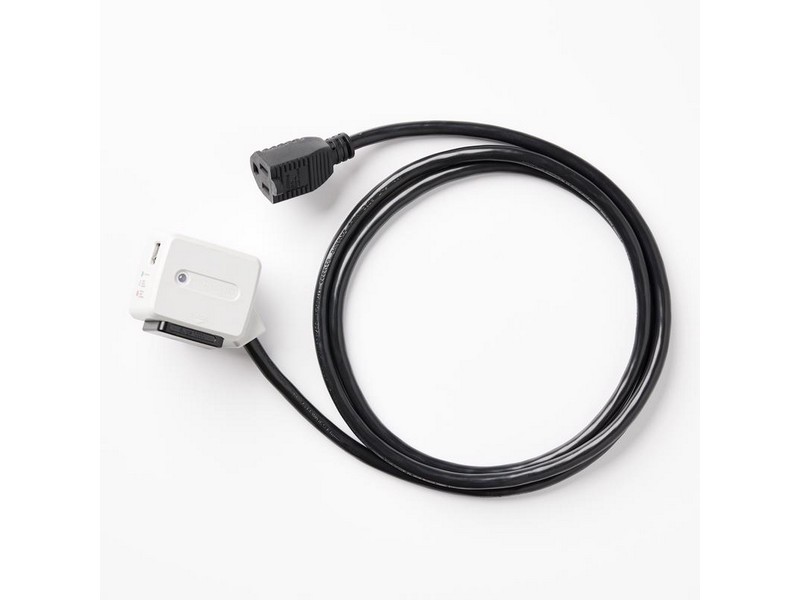 Charg SurgeSwap 6 ft. L 1 outlets Surge Protector Black 1000 J