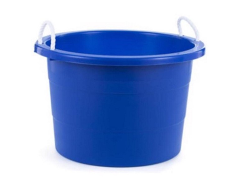 United Solutions 19 gal Utility Tub Blue