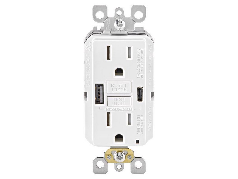 Leviton 15 amps 125 V GFCI White Outlet and USB Charger 5-15 R 1 pk