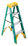 Werner 4 ft. H Fiberglass Step Ladder Type II 225 lb. capacity