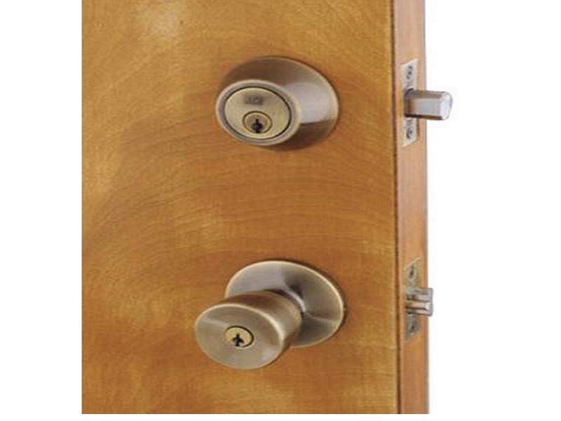 Home Plus Antique Brass Knob and Deadbolt Set ANSI Grade 3 1-3/4 in.