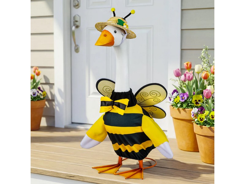 Goose Outfit Bee