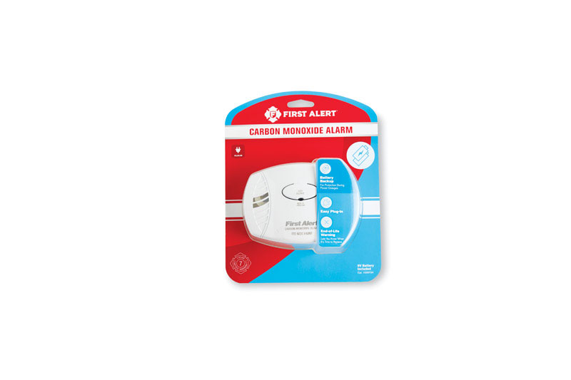 First Alert Plug-In w/Battery Back-up Electrochemical Carbon Monoxide Detector